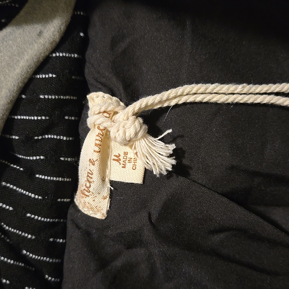Hem & Thread Textured Puffer Jacket NWT - Picture 6 of 9